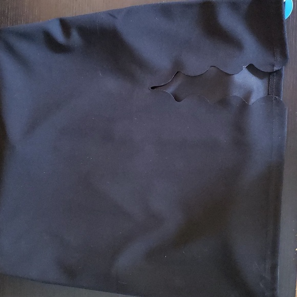 Cusphe | Black Sleeveless Scallop-Cut Mini Dress | M | NWT - Picture 4 of 6